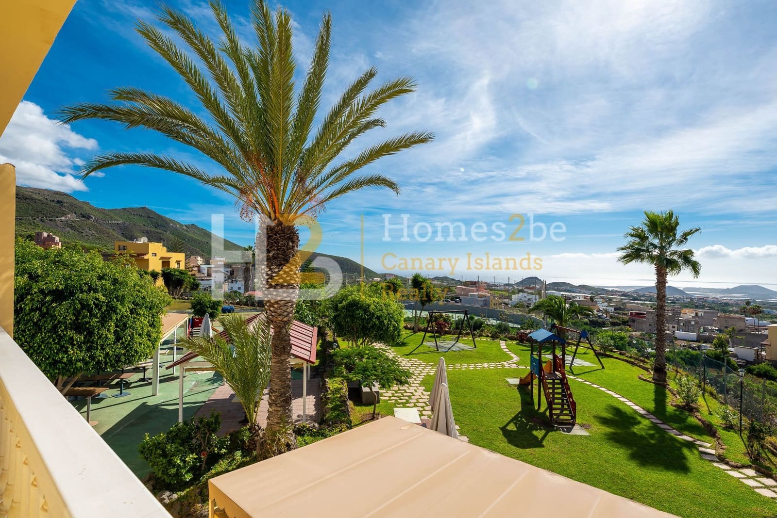 Commercial for sale in Arona with garage - € 1,250,000 (Ref: 7310650)