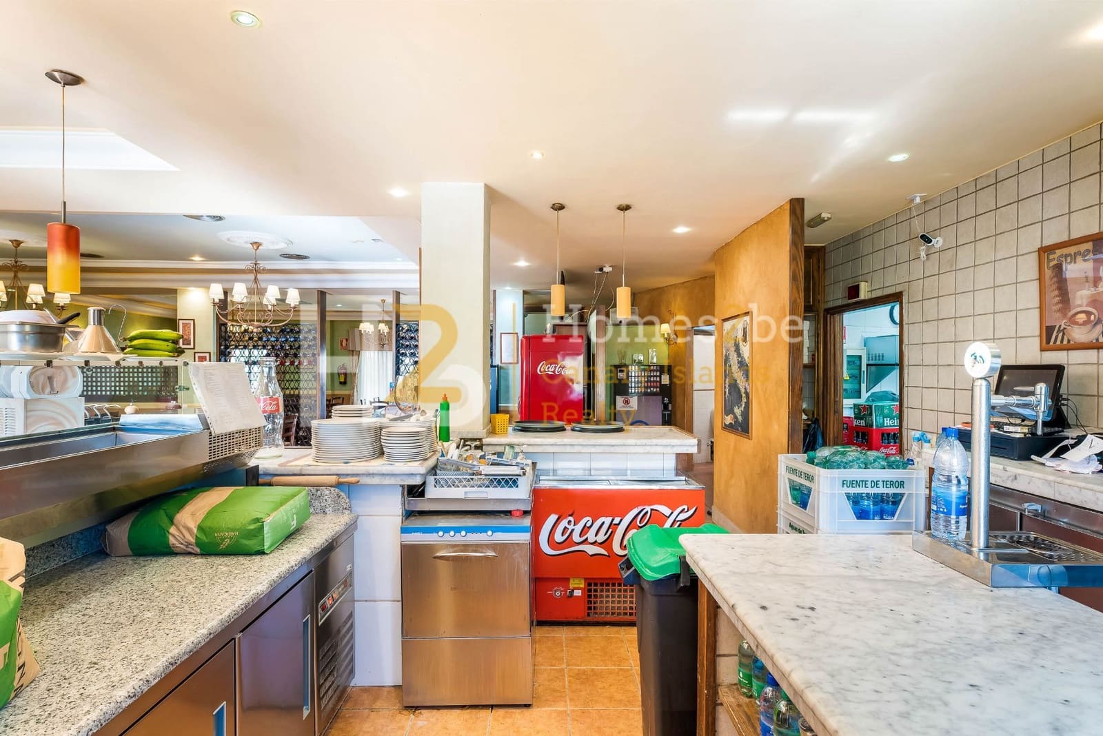 Commercial for sale in Arona with garage - € 1,250,000 (Ref: 7310650)