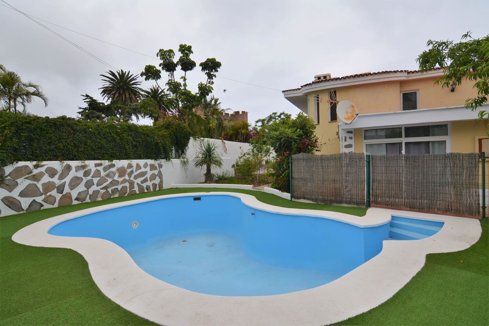 7 soveværelse Villa til salg i Los Realejos med swimmingpool garage - € 850.000 (Ref: 7602344)