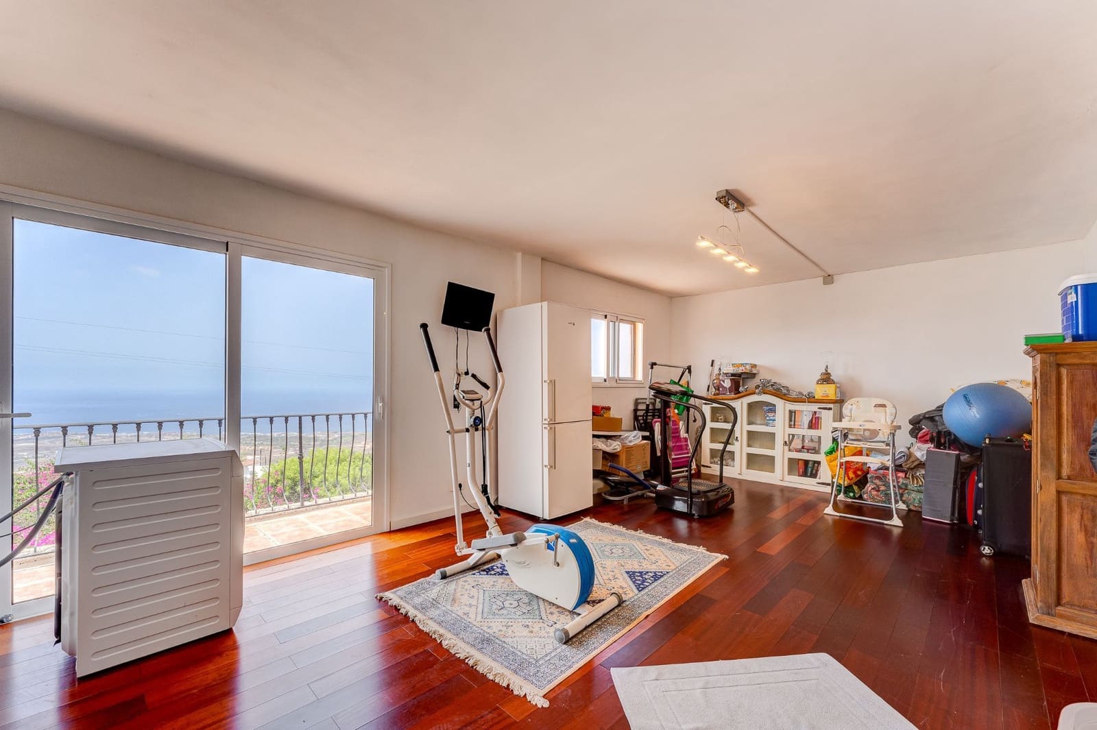 5 soveværelse Villa til salg i Las Moraditas med swimmingpool garage - € 1.595.000 (Ref: 7717357)