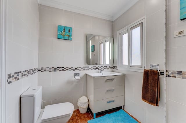 5 soverom Villa til salgs i Las Moraditas, Adeje med svømmebasseng garasje - € 1 595 000 (Ref: 7717357)