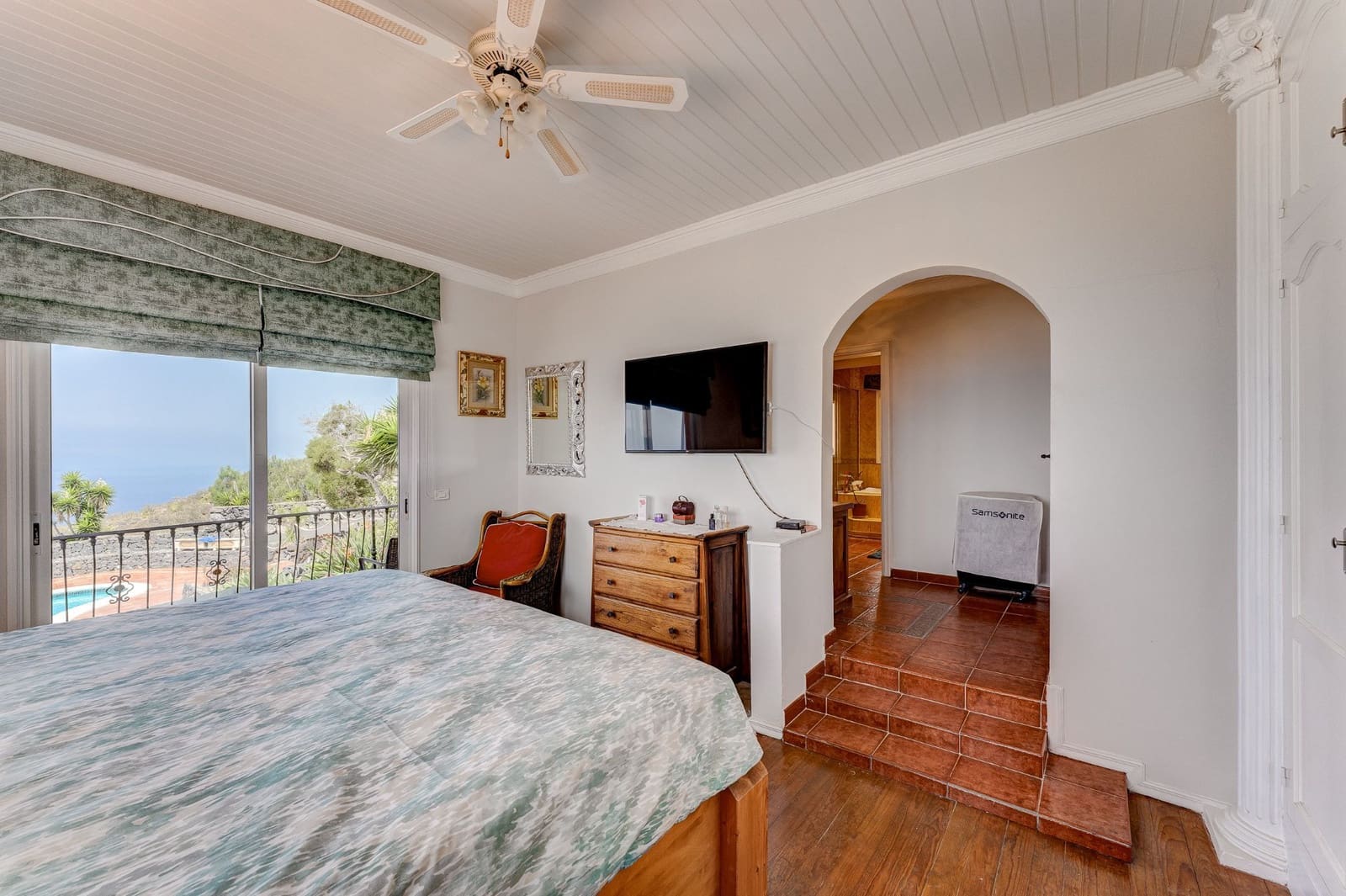 5 soveværelse Villa til salg i Las Moraditas med swimmingpool garage - € 1.595.000 (Ref: 7717357)