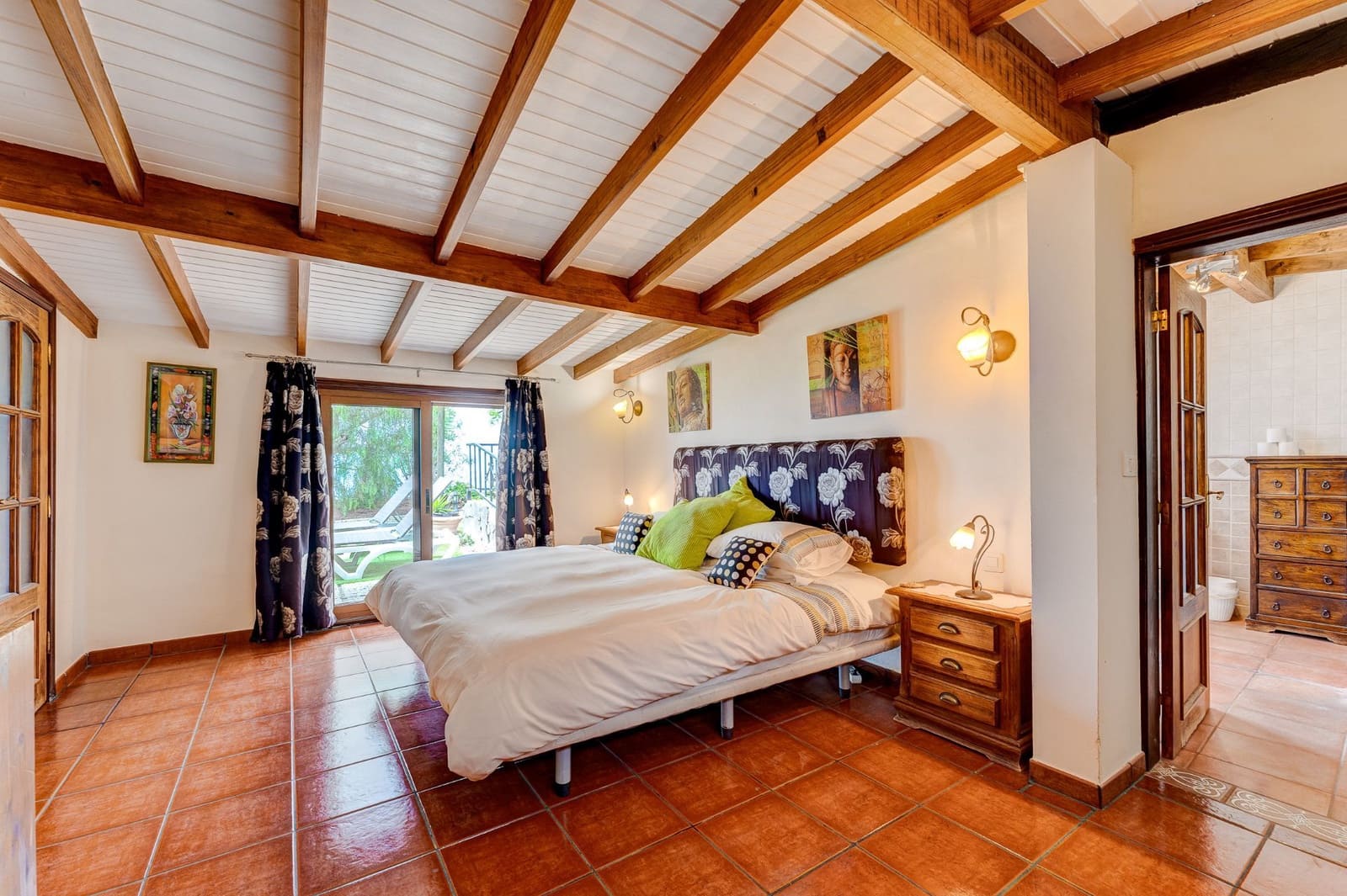 5 soveværelse Villa til salg i Las Moraditas med swimmingpool garage - € 1.595.000 (Ref: 7717357)