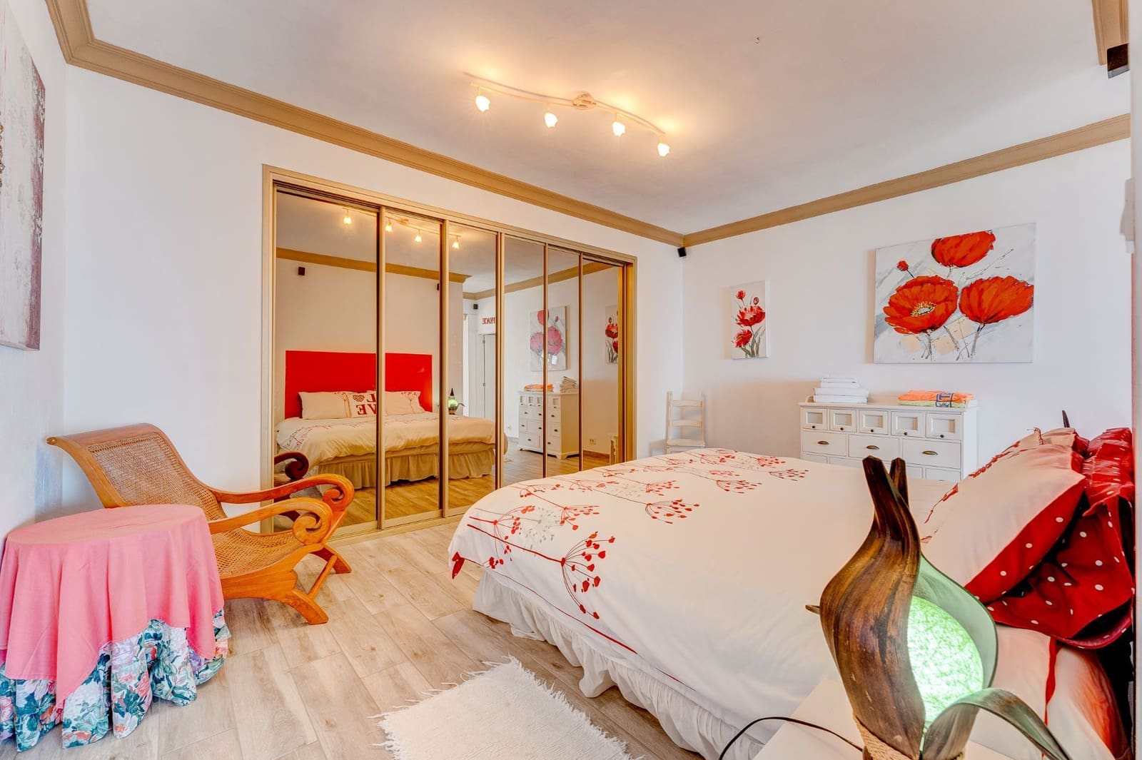 5 soveværelse Villa til salg i Las Moraditas med swimmingpool garage - € 1.595.000 (Ref: 7717357)