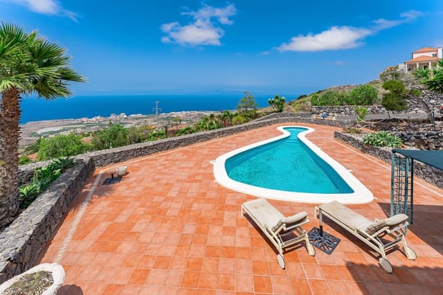 5 soverom Villa til salgs i Las Moraditas, Adeje med svømmebasseng garasje - € 1 595 000 (Ref: 7717357)