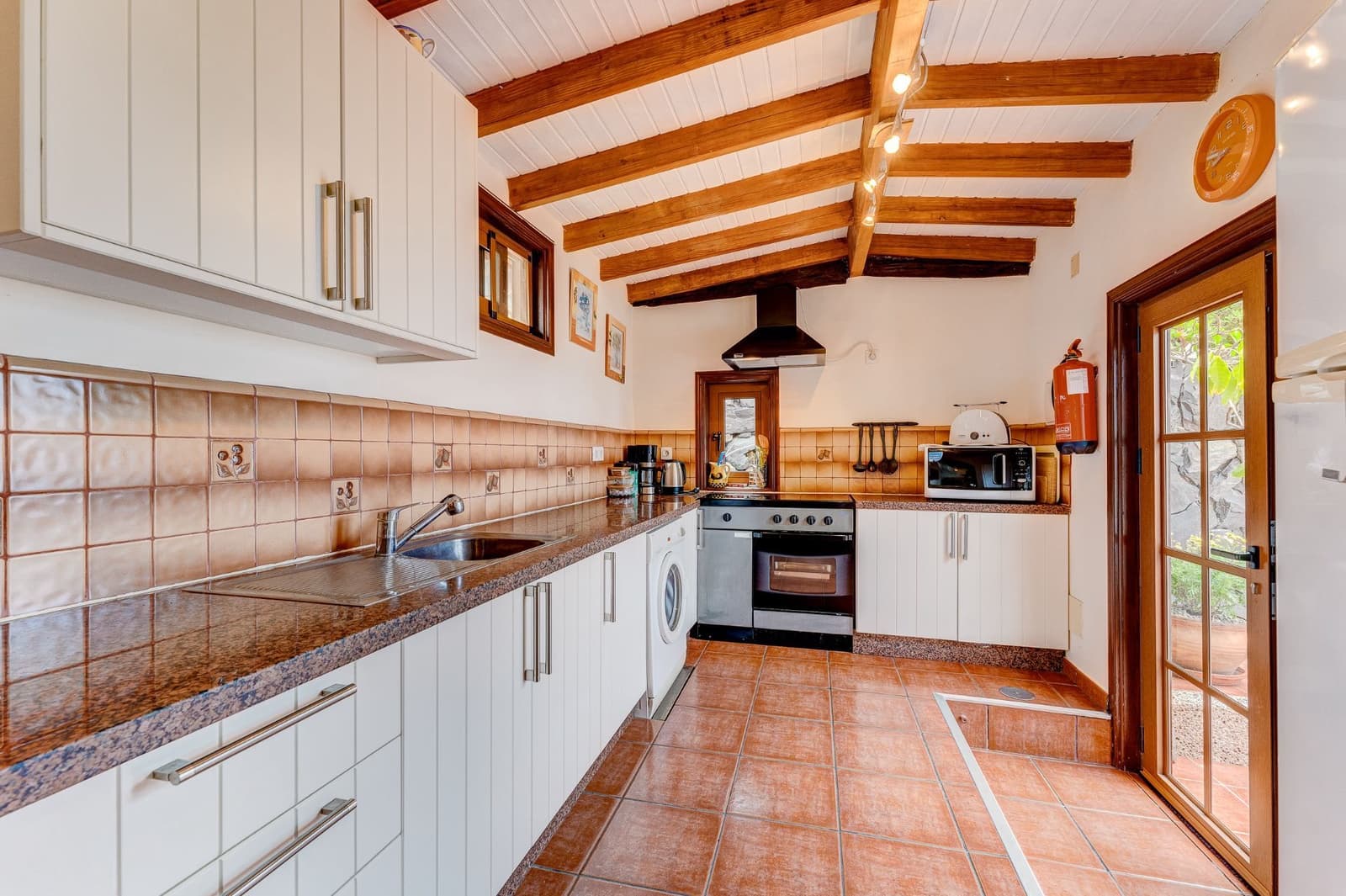 5 soveværelse Villa til salg i Las Moraditas med swimmingpool garage - € 1.595.000 (Ref: 7717357)