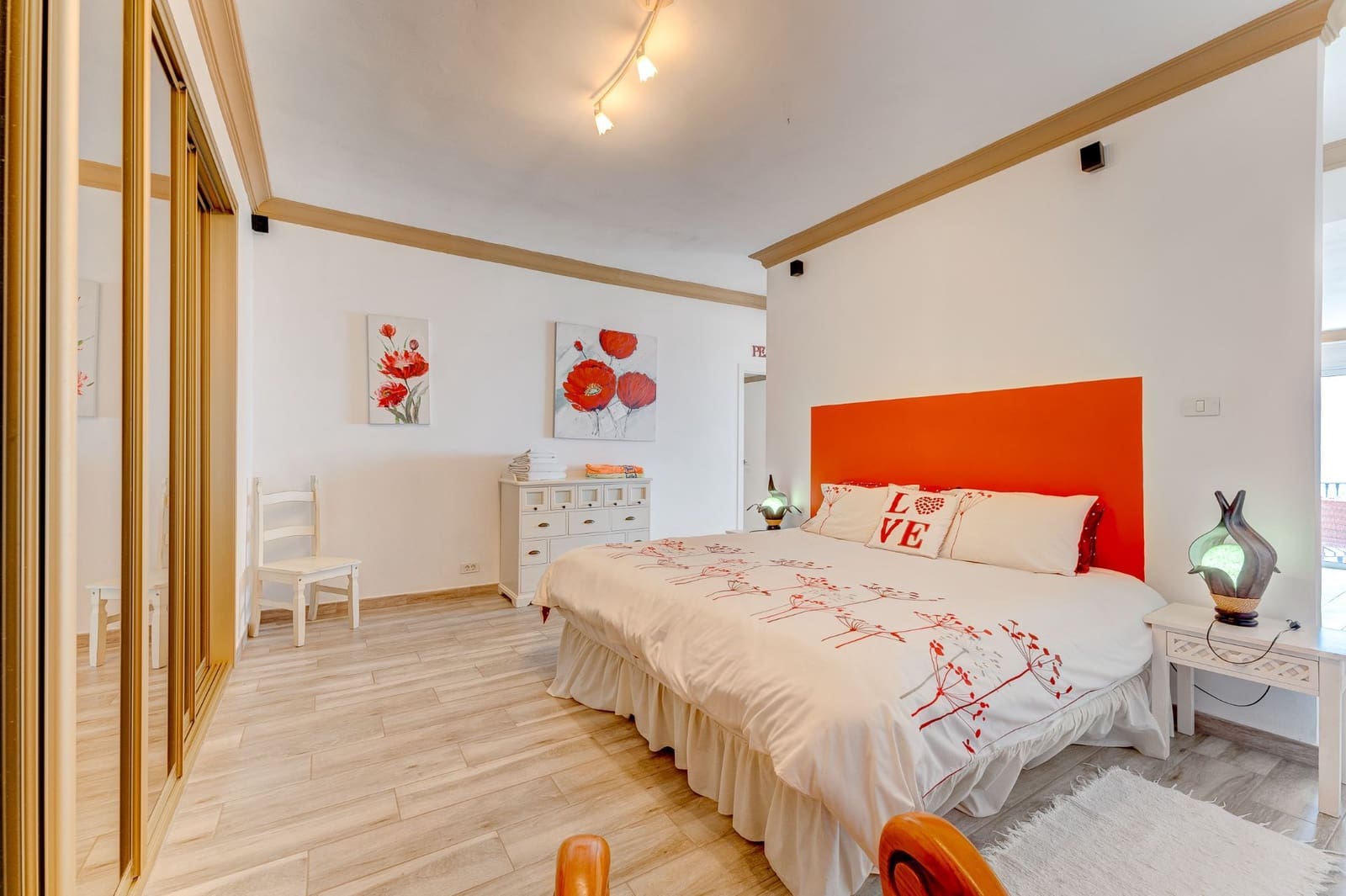 5 soveværelse Villa til salg i Las Moraditas med swimmingpool garage - € 1.595.000 (Ref: 7717357)