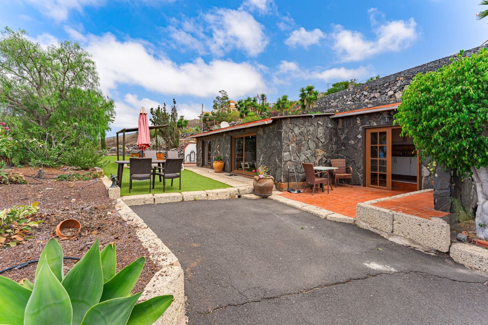 5 soveværelse Villa til salg i Las Moraditas med swimmingpool garage - € 1.595.000 (Ref: 7717357)