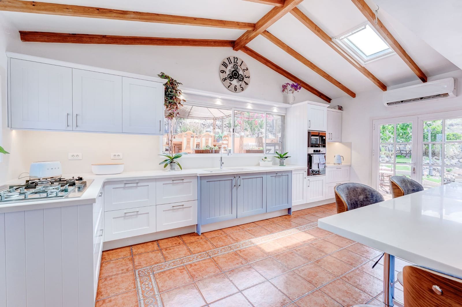 5 soveværelse Villa til salg i Las Moraditas med swimmingpool garage - € 1.595.000 (Ref: 7717357)