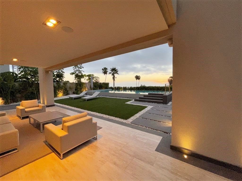5 soveværelse Villa til salg i Costa Adeje med swimmingpool garage - € 3.700.000 (Ref: 7754705)