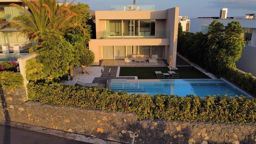 5 soveværelse Villa til salg i Costa Adeje med swimmingpool garage - € 3.700.000 (Ref: 7754705)