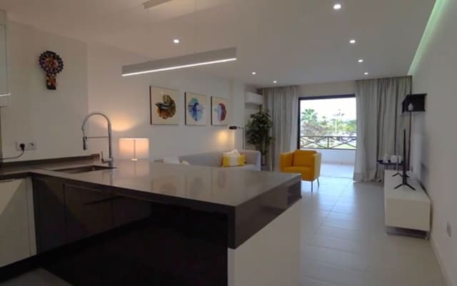 1 soverom Leilighet til salgs i Los Cristianos, Arona med svømmebasseng - € 365 000 (Ref: 8055537)