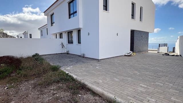 3 soverom Kjedet enebolig til salgs i Vilaflor med garasje - € 395 000 (Ref: 8487233)