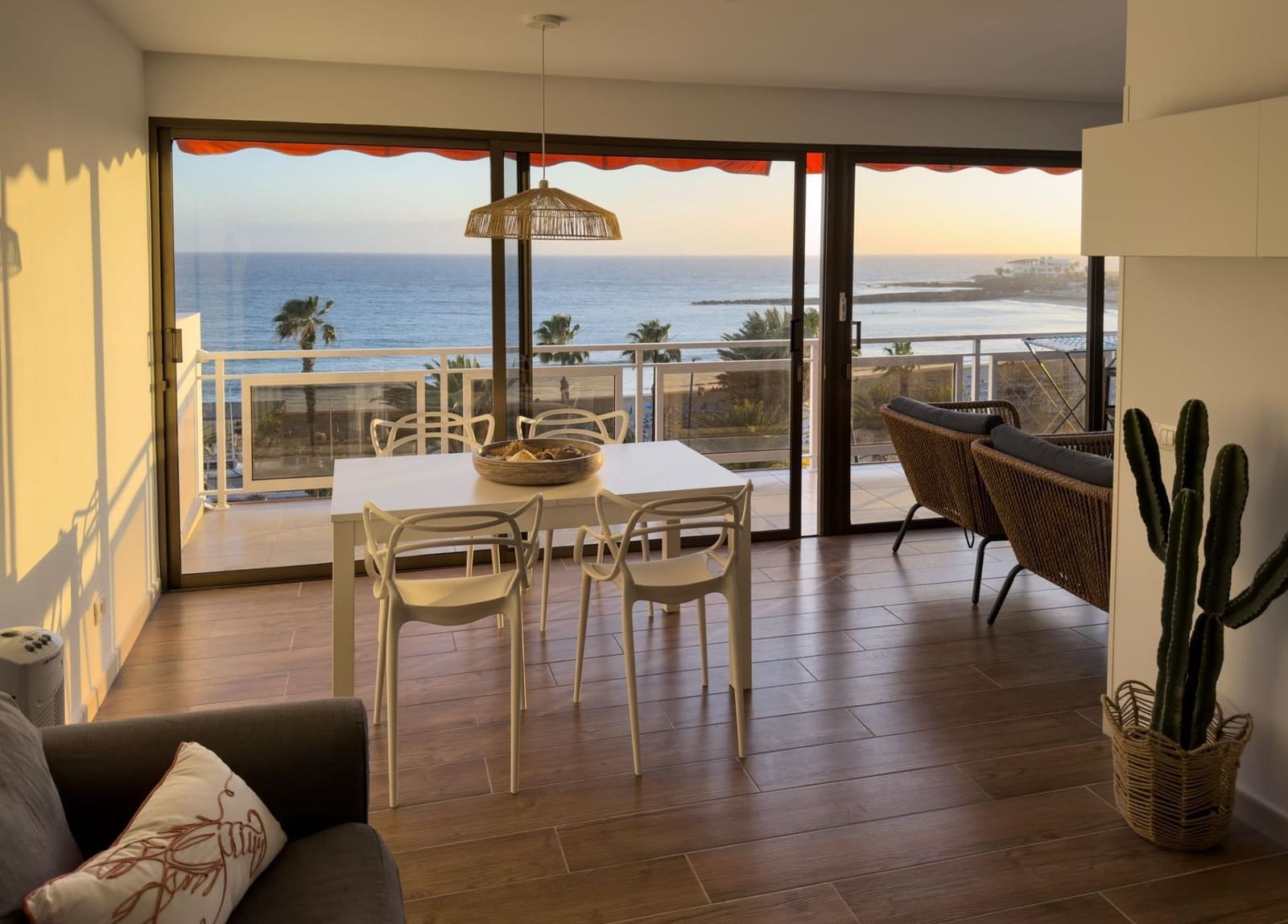 3 bedroom Apartment for sale in Los Cristianos - € 700,000 (Ref: 8982140)