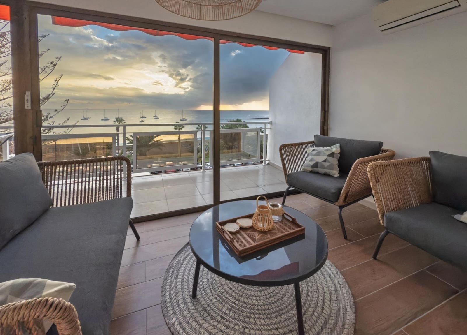 3 bedroom Apartment for sale in Los Cristianos - € 700,000 (Ref: 8982140)