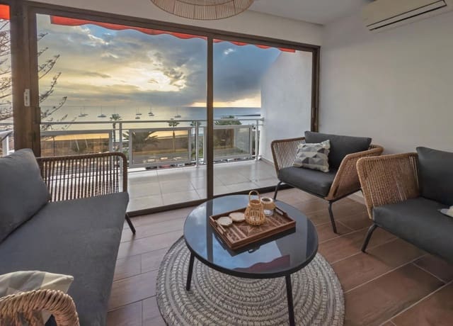 3 soveværelse Lejlighed til salg i Los Cristianos, Arona - € 700.000 (Ref: 8982140)