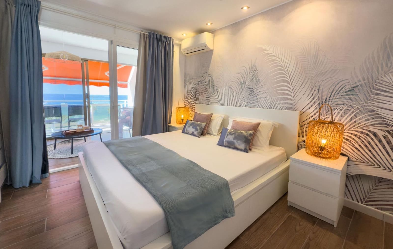 3 bedroom Apartment for sale in Los Cristianos - € 700,000 (Ref: 8982140)