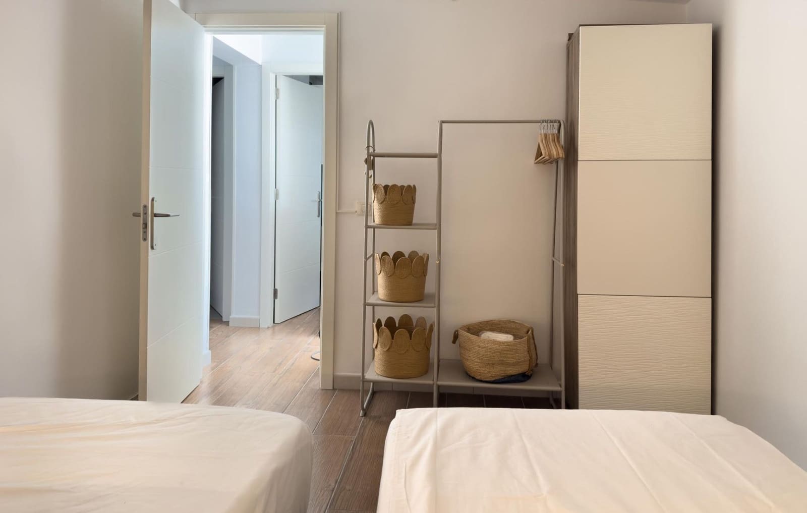 3 bedroom Apartment for sale in Los Cristianos - € 700,000 (Ref: 8982140)