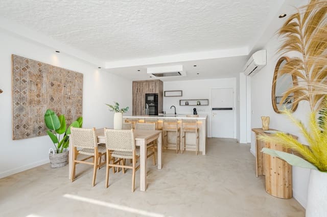 1 slaapkamer Appartement te koop in Playa Paraiso, Adeje met zwembad - € 425.000 (Ref: 9232380)