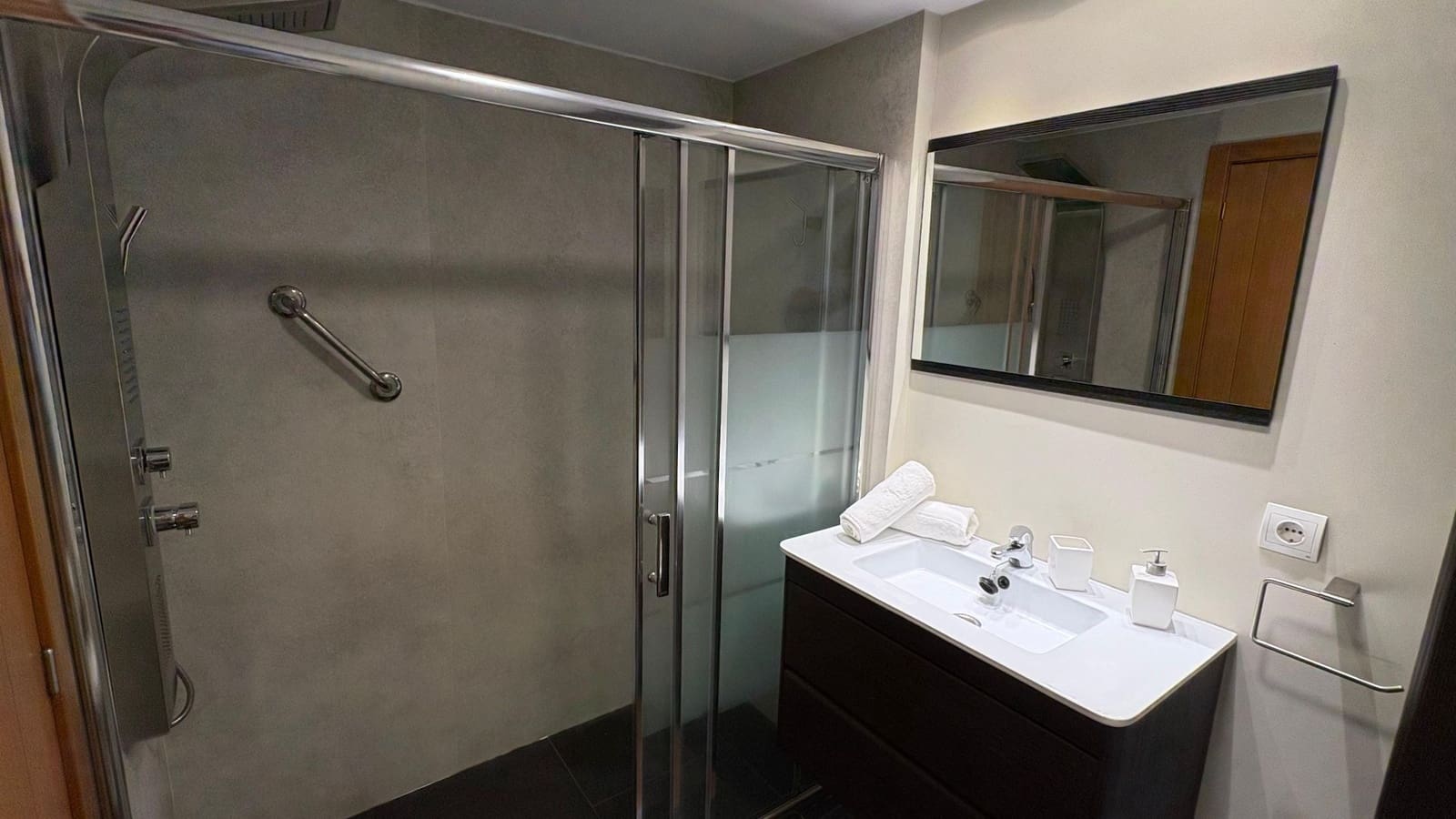 2 bedroom Apartment for holiday rental in Playa Paraiso with pool garage - € 600 (Ref: 9398215)