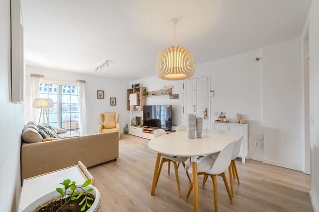 3 bedroom Apartment for sale in Callao Salvaje, Adeje with pool garage - € 350,000 (Ref: 9433137)