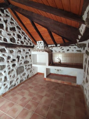 Grunde uden byggetilladelser til salg i Adeje - € 140.000 (Ref: 9501875)