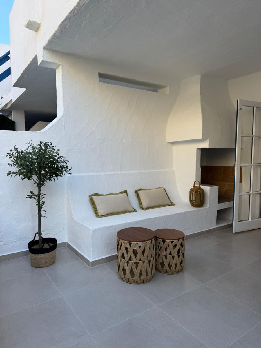 1 bedroom Apartment for sale in Playa Fanabe with pool - € 310,500 (Ref: 9501876)