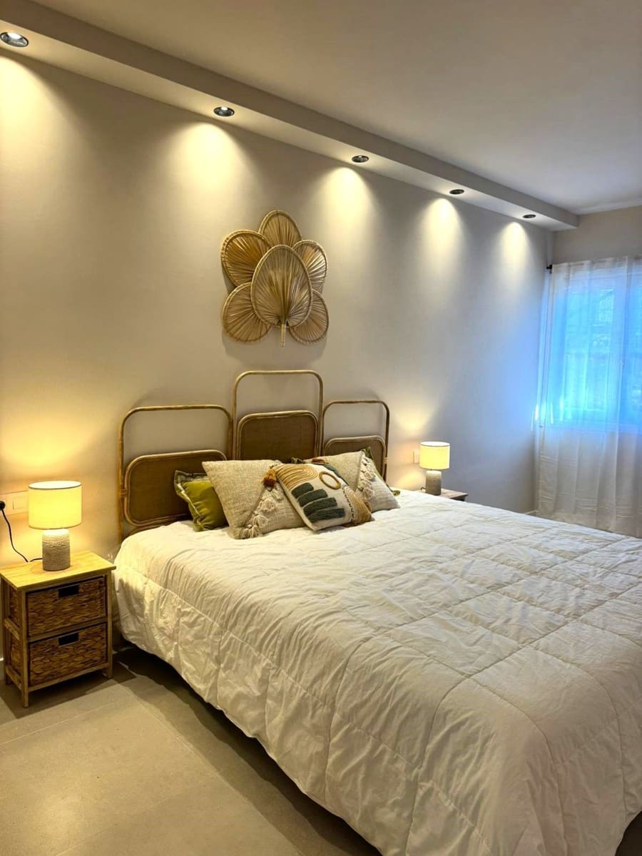 1 bedroom Apartment for sale in Playa Fanabe with pool - € 310,500 (Ref: 9501876)