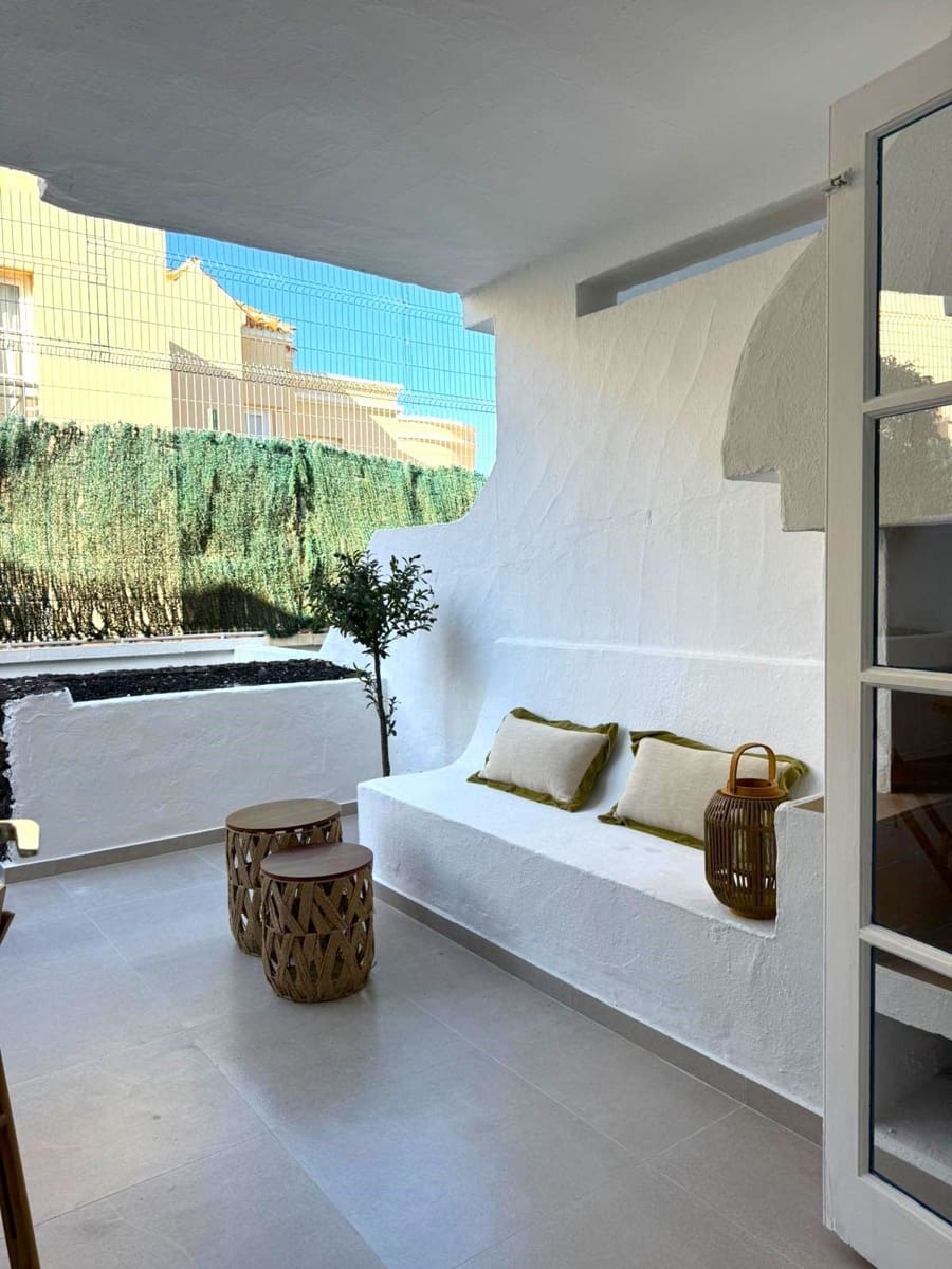 1 bedroom Apartment for sale in Playa Fanabe with pool - € 310,500 (Ref: 9501876)