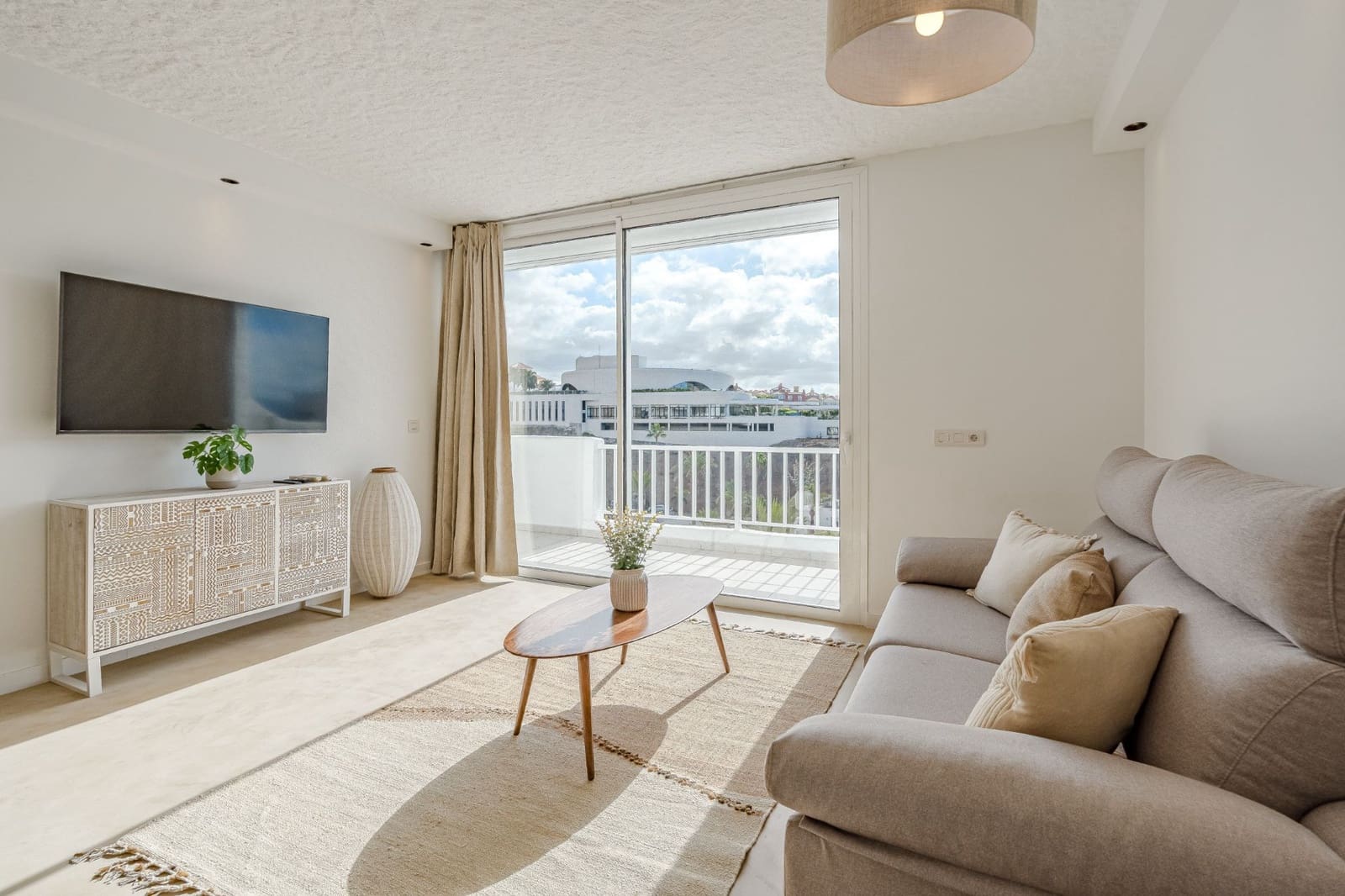 1 bedroom Apartment for rent in Playa Paraiso with pool - € 1,950 (Ref: 9604601)