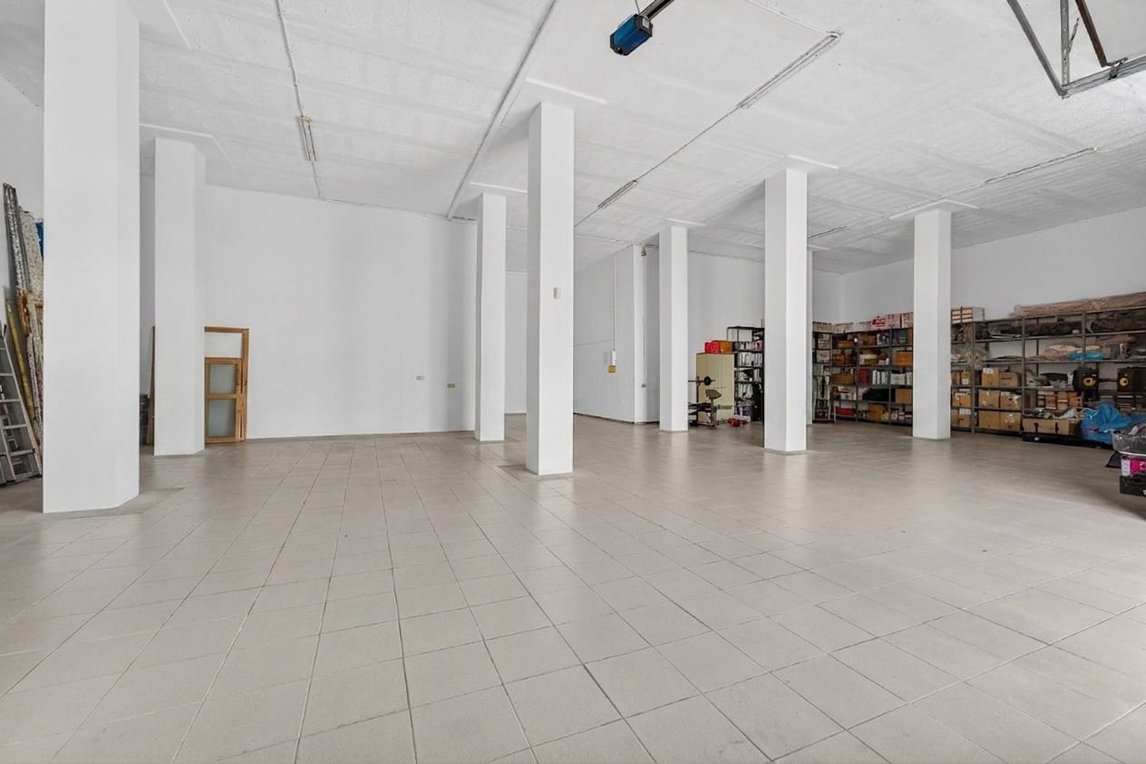 7 soverom Villa til salgs i Costa Adeje med svømmebasseng garasje - € 5 386 500 (Ref: 9788011)