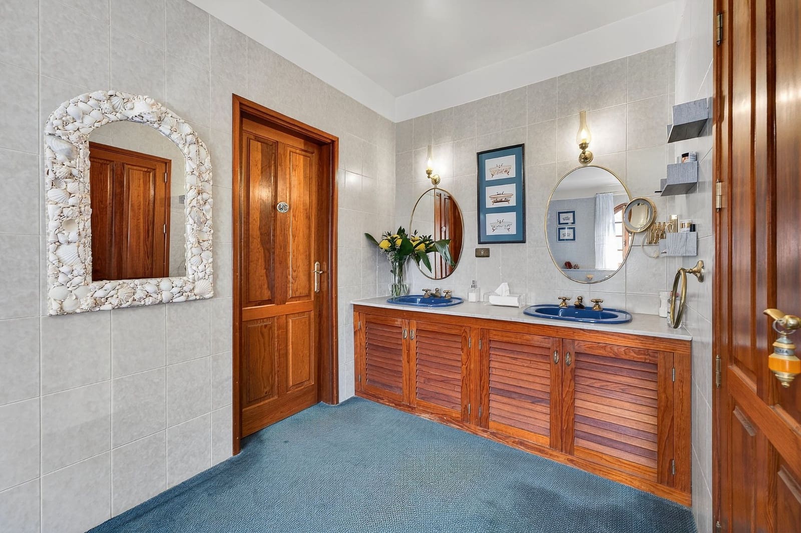 7 soverom Villa til salgs i Costa Adeje med svømmebasseng garasje - € 5 386 500 (Ref: 9788011)