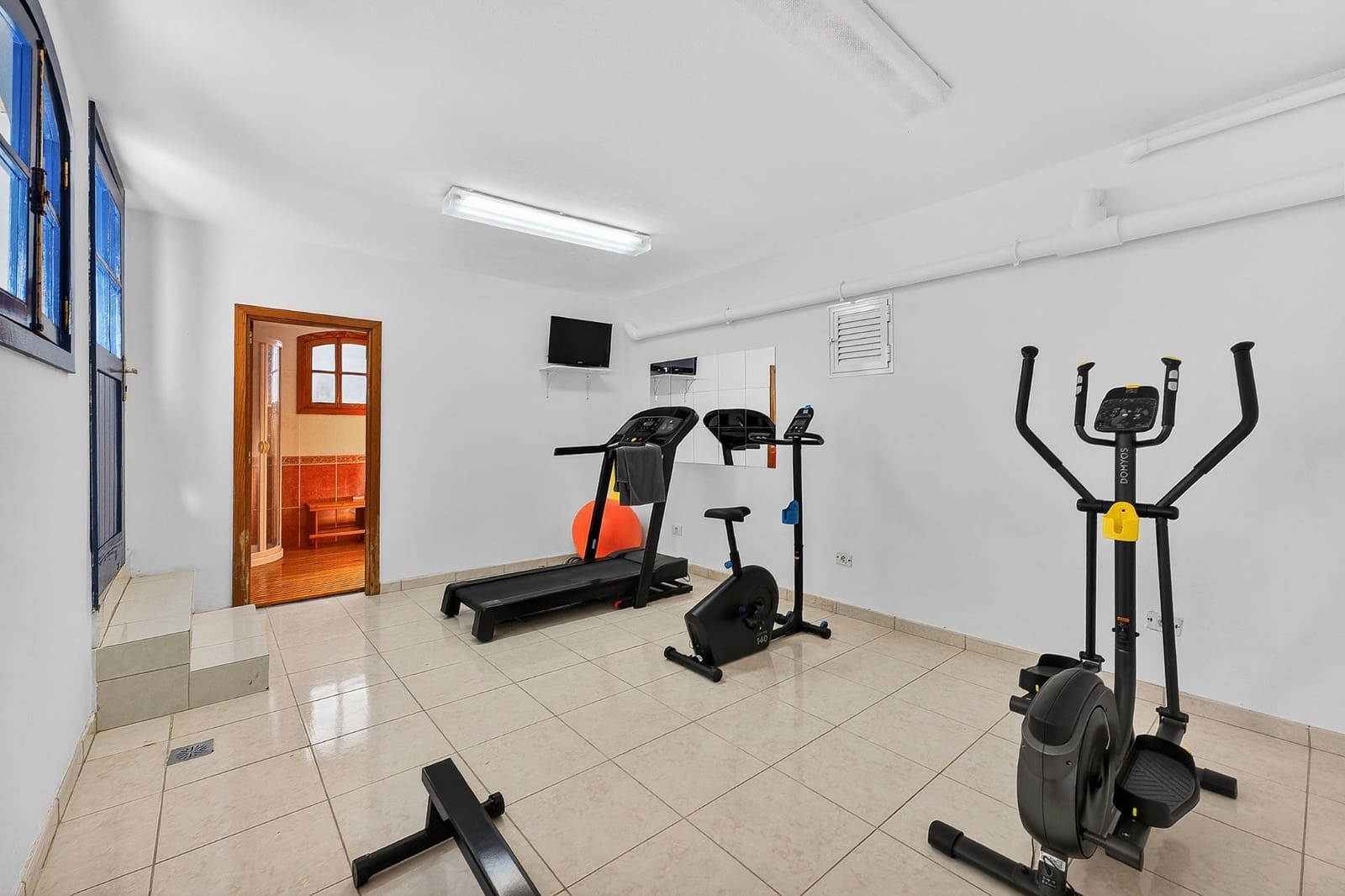 7 soverom Villa til salgs i Costa Adeje med svømmebasseng garasje - € 5 386 500 (Ref: 9788011)