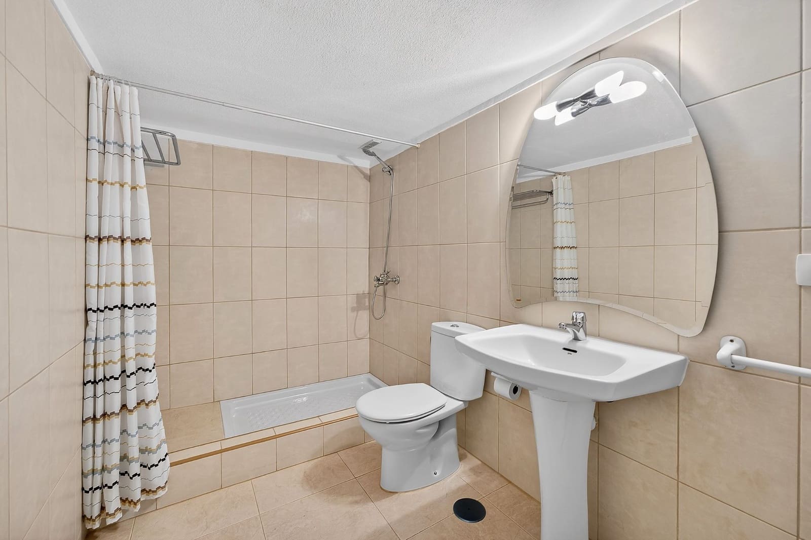 7 soverom Villa til salgs i Costa Adeje med svømmebasseng garasje - € 5 386 500 (Ref: 9788011)