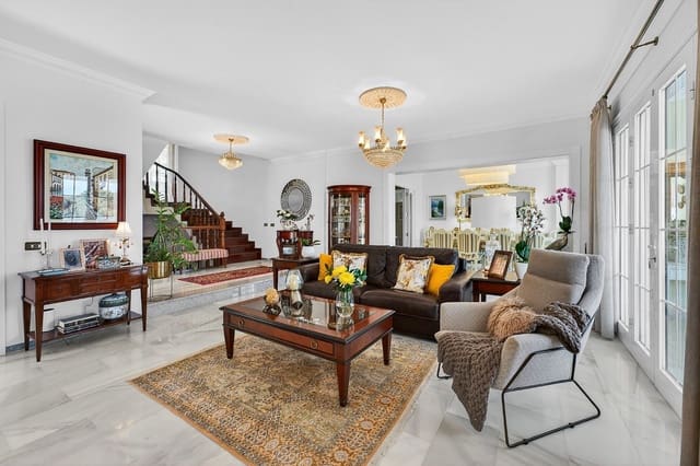 7 soverom Villa til salgs i San Eugenio Alto, Adeje med svømmebasseng garasje - € 5 386 500 (Ref: 9788011)