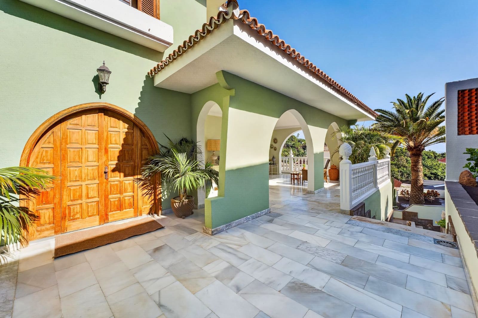7 soverom Villa til salgs i Costa Adeje med svømmebasseng garasje - € 5 386 500 (Ref: 9788011)