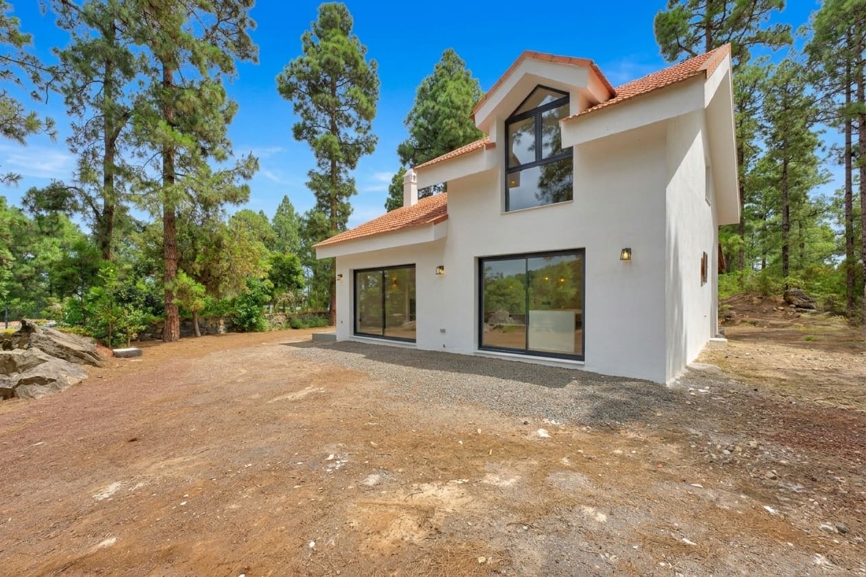3 soverom Villa til salgs i Icod de los Vinos med garasje - € 690 000 (Ref: 9915267)