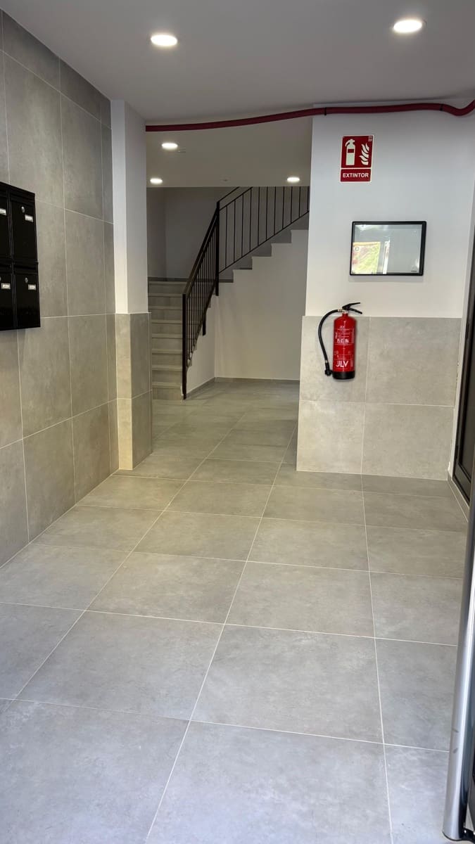 3 sypialnia Apartament na sprzedaż w Cabo Blanco z garażem - 339 000 € (Ref: 9955667)