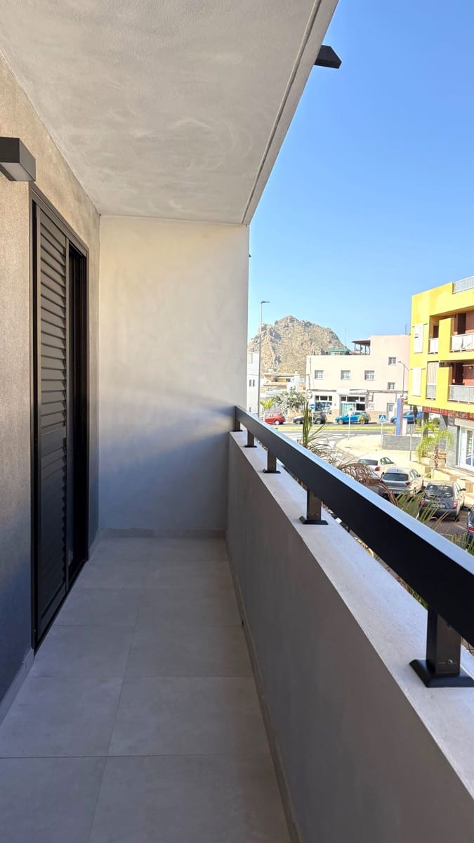 3 sypialnia Apartament na sprzedaż w Cabo Blanco z garażem - 339 000 € (Ref: 9955667)