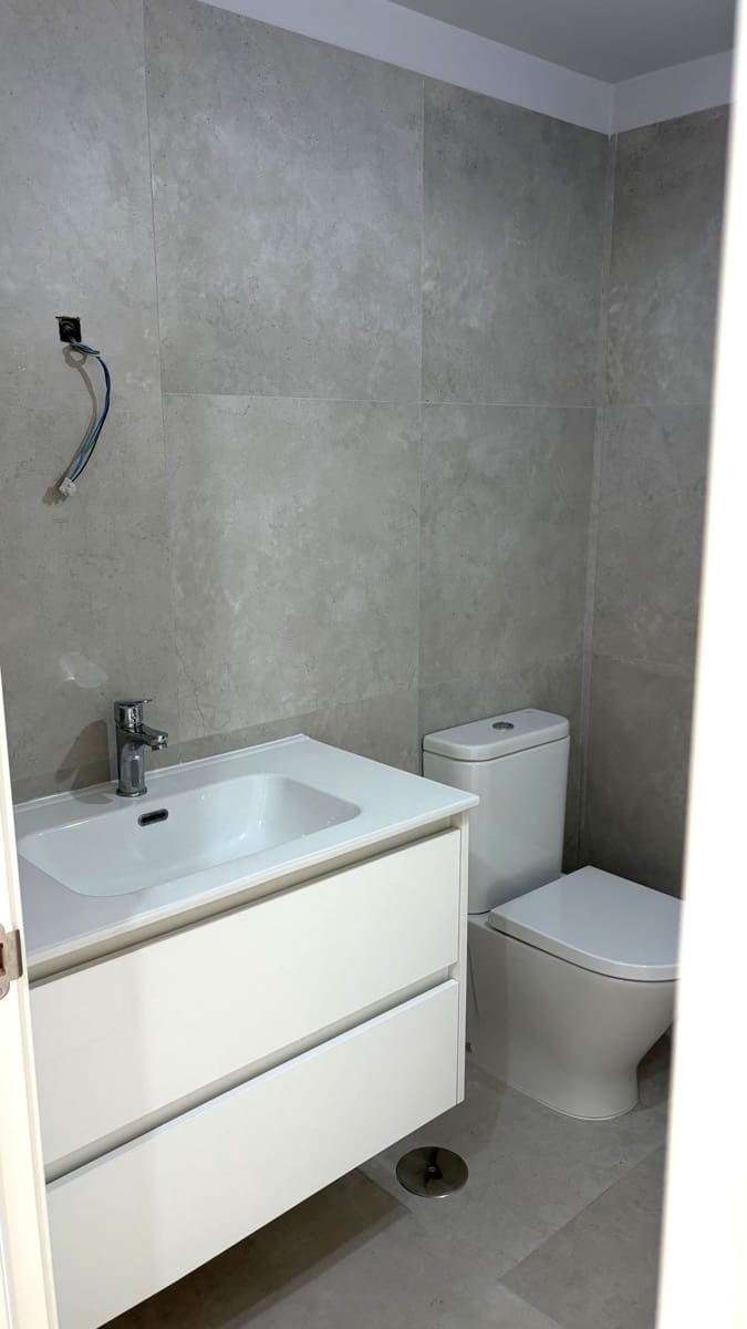 3 sypialnia Apartament na sprzedaż w Cabo Blanco z garażem - 339 000 € (Ref: 9955667)