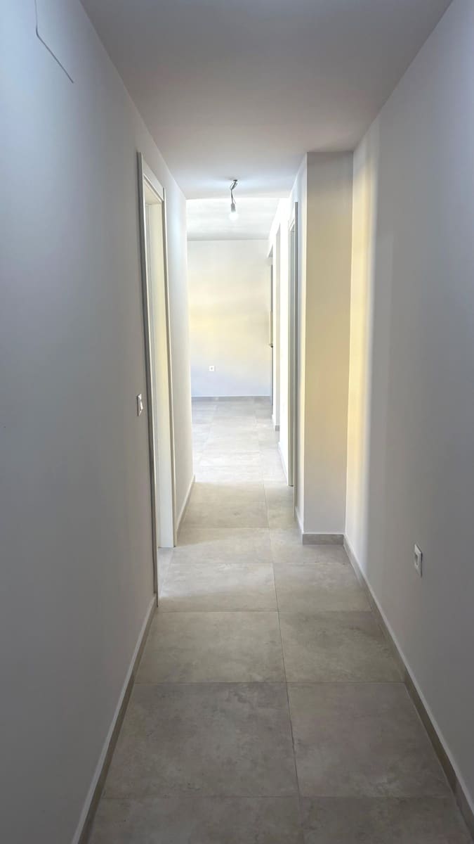 3 sypialnia Apartament na sprzedaż w Cabo Blanco z garażem - 339 000 € (Ref: 9955667)