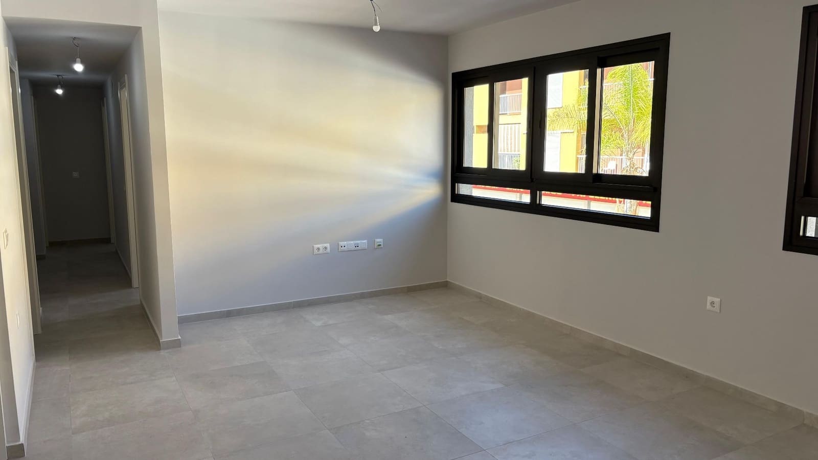 3 sypialnia Apartament na sprzedaż w Cabo Blanco z garażem - 339 000 € (Ref: 9955667)