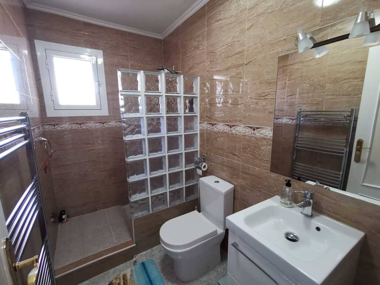 2 slaapkamer Villa voor vakantieverhuur in Camposol met zwembad garage - € 650 (Ref: 8179082)