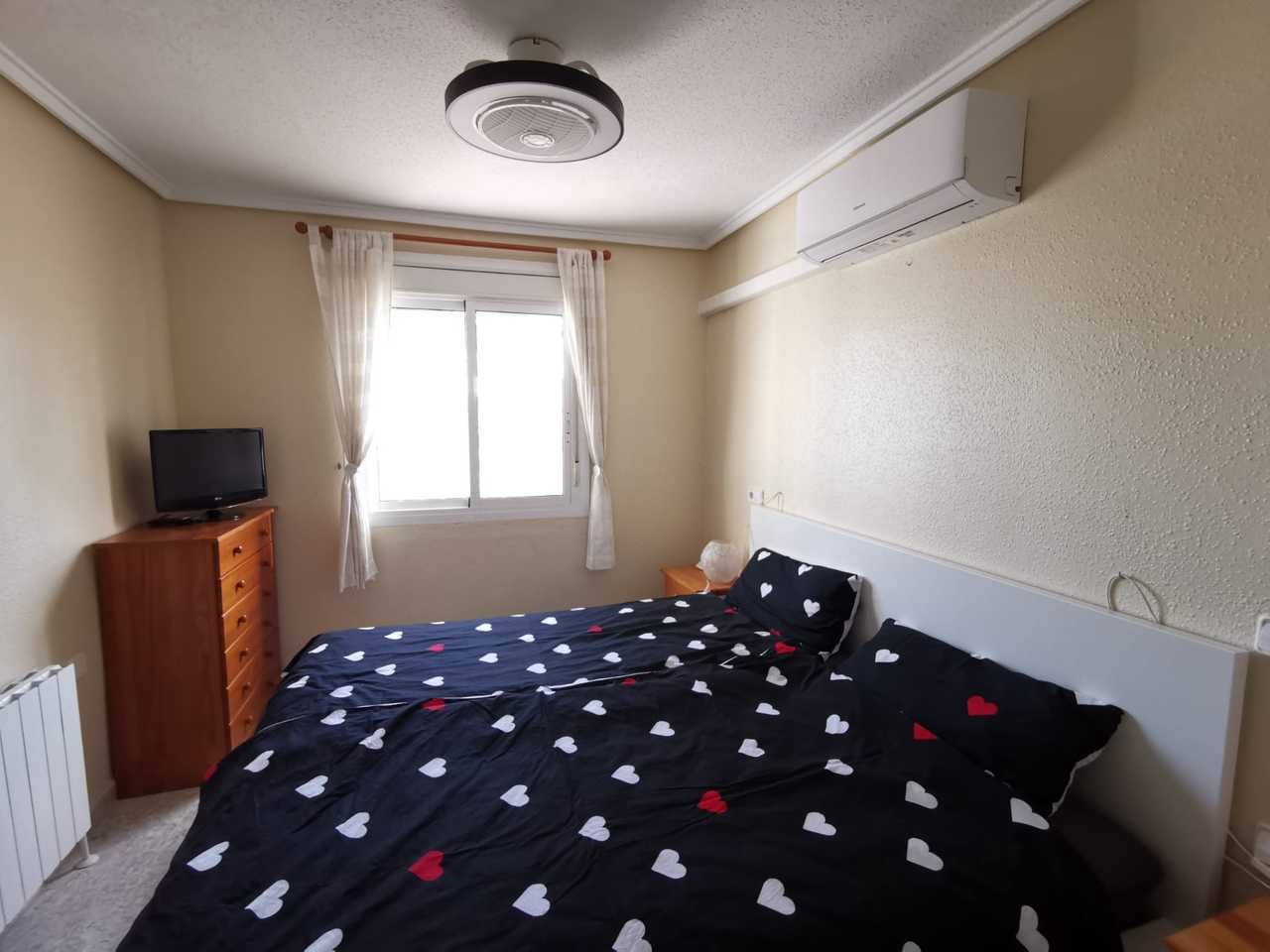 2 slaapkamer Villa voor vakantieverhuur in Camposol met zwembad garage - € 650 (Ref: 8179082)