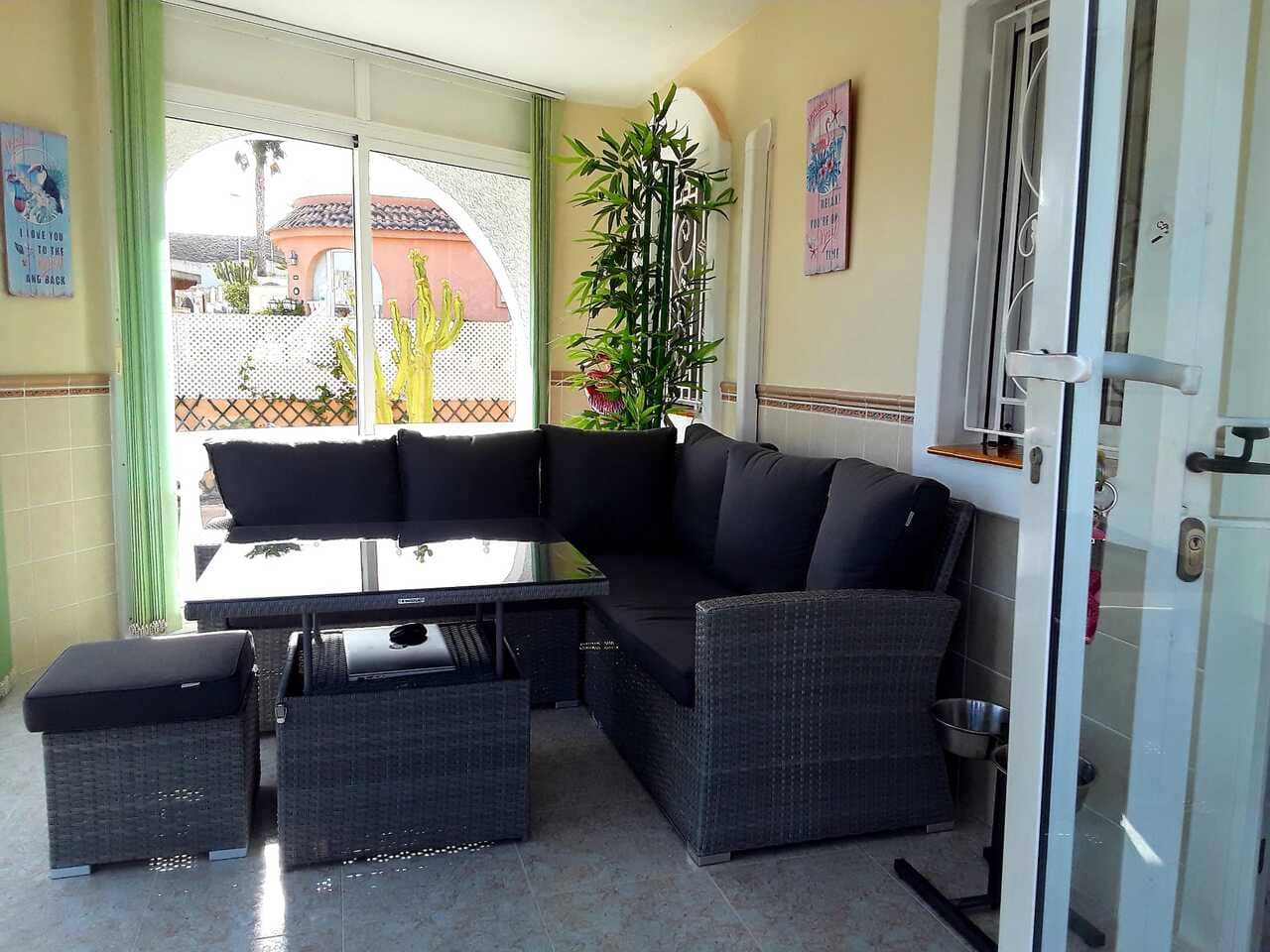 2 slaapkamer Villa voor vakantieverhuur in Camposol met zwembad garage - € 650 (Ref: 8179082)