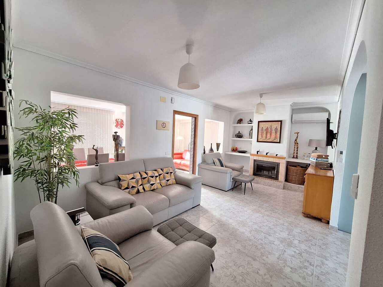 3 slaapkamer Villa voor vakantieverhuur in Camposol met zwembad - € 900 (Ref: 8655289)