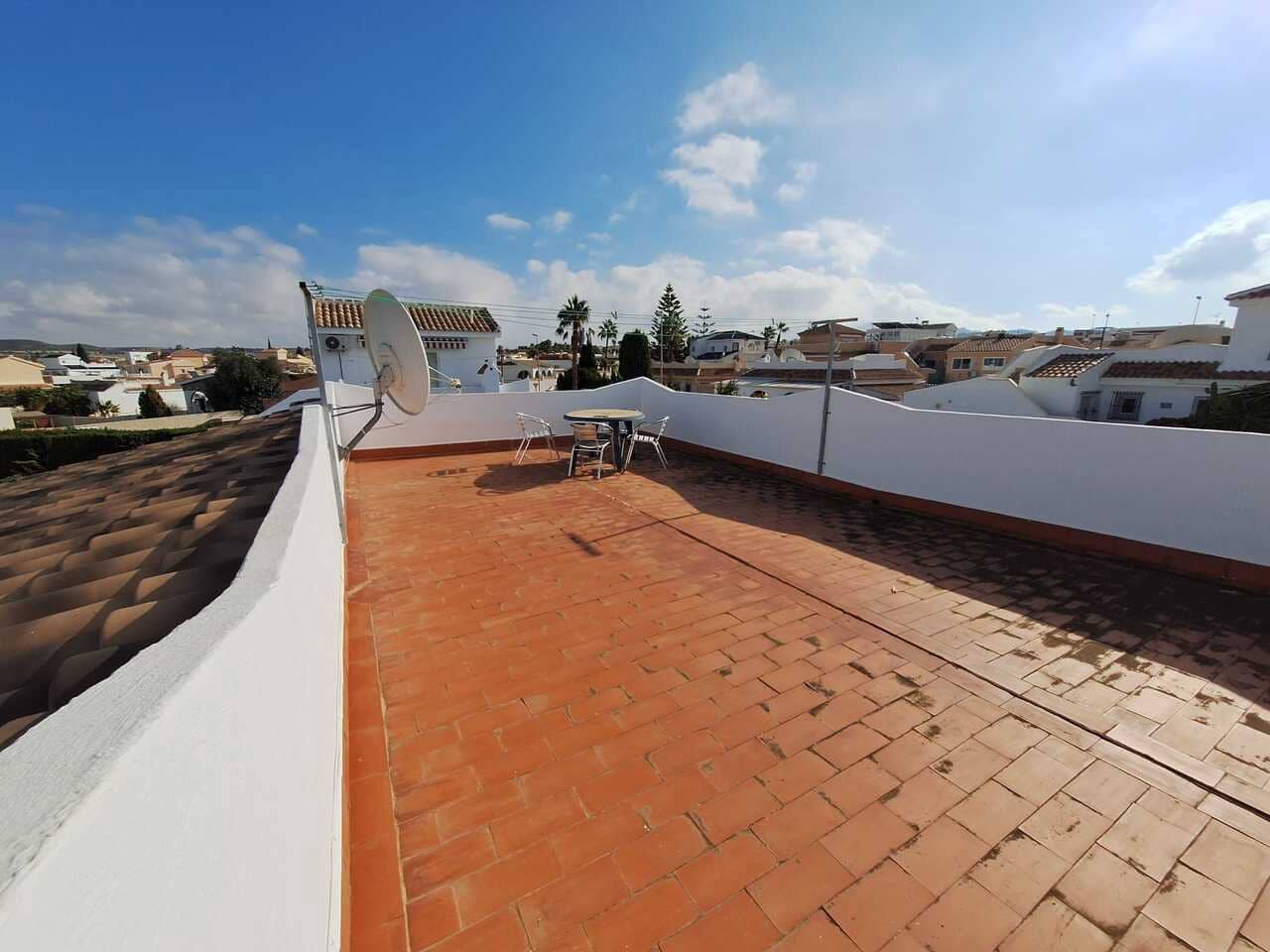 3 slaapkamer Villa voor vakantieverhuur in Camposol met zwembad - € 900 (Ref: 8655289)