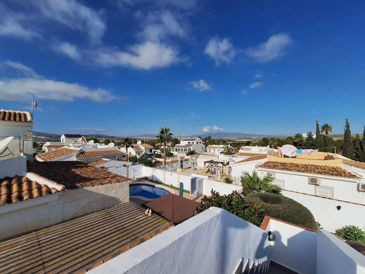 3 slaapkamer Villa voor vakantieverhuur in Camposol met zwembad - € 900 (Ref: 8655289)