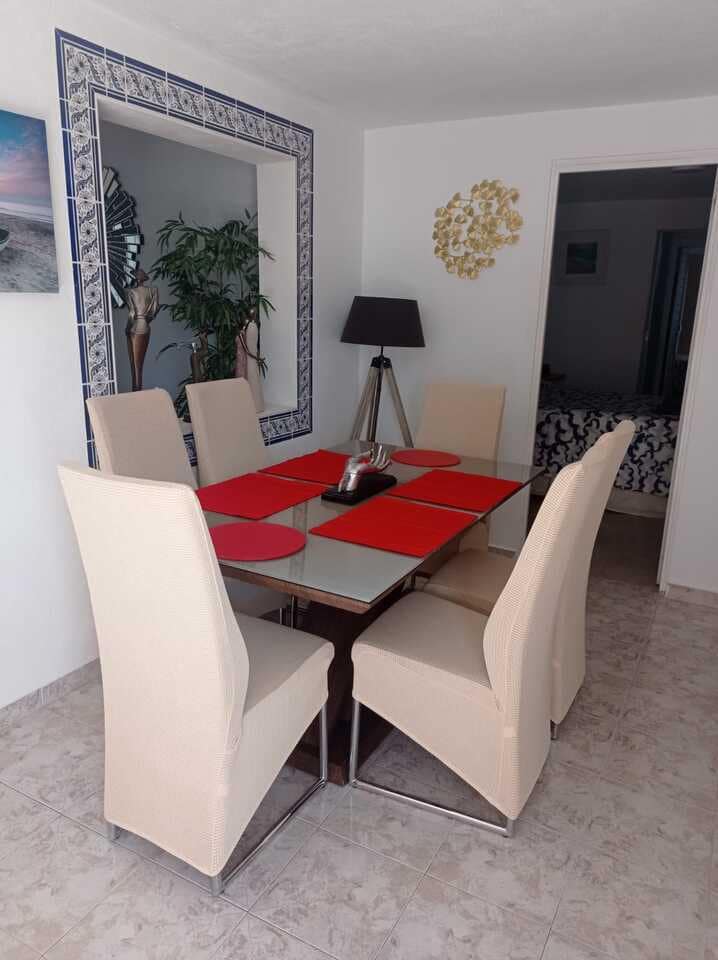 3 slaapkamer Villa voor vakantieverhuur in Camposol met zwembad - € 900 (Ref: 8655289)