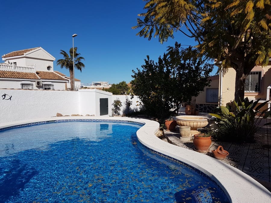 2 slaapkamer Villa voor vakantieverhuur in Camposol met zwembad - € 950 (Ref: 8655291)